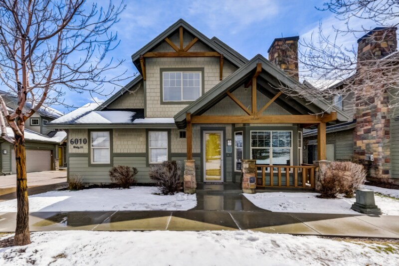 Primary Photo - 6010 N Fox Pointe Cir
