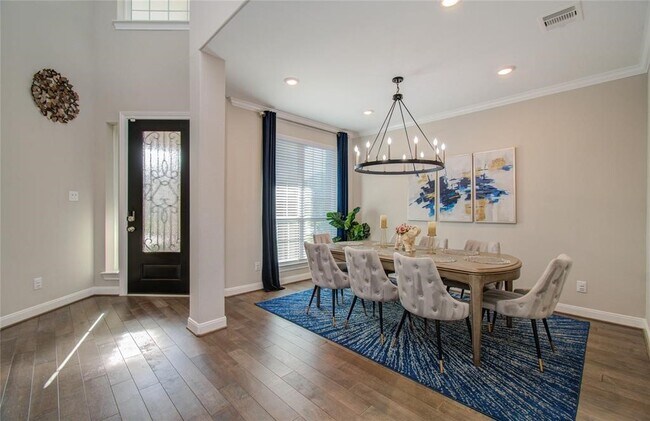 Foto del edificio - 4439 Rolling Field Ln