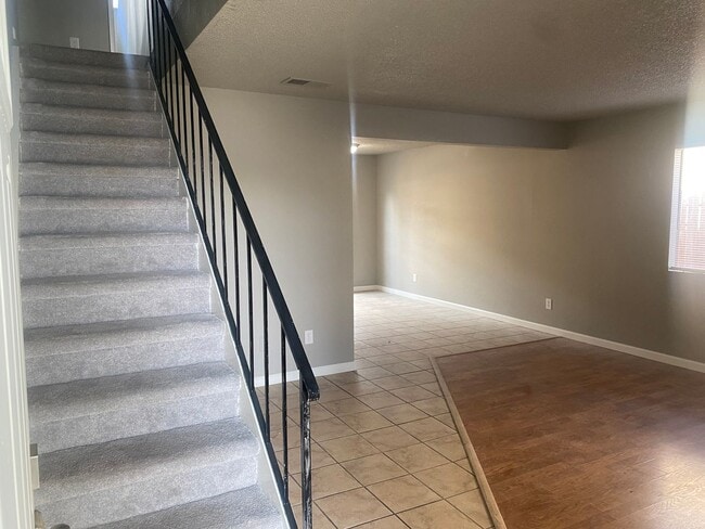 Foto del edificio - Available Soon! 2 bedroom 1.5 bath home in Lodi