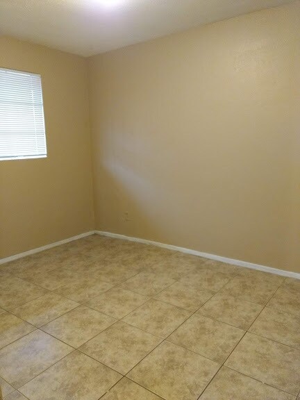 Foto del edificio - 3402 E Willetta St Unit 3402