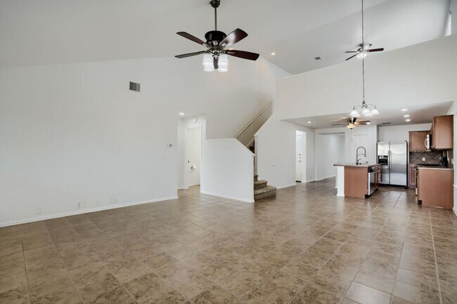 Foto del edificio - Beautiful 4 Bedroom Home