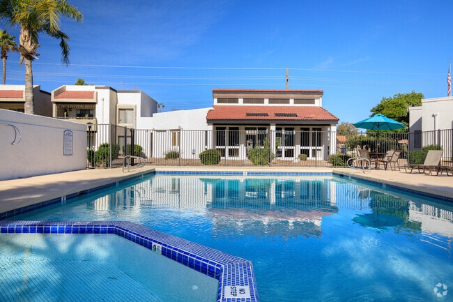 Piscina - Saltéra Apartments