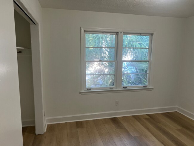 Foto del edificio - 508 34th Ave N