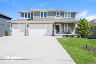 Building Photo - 2217 NE Janessa Dr
