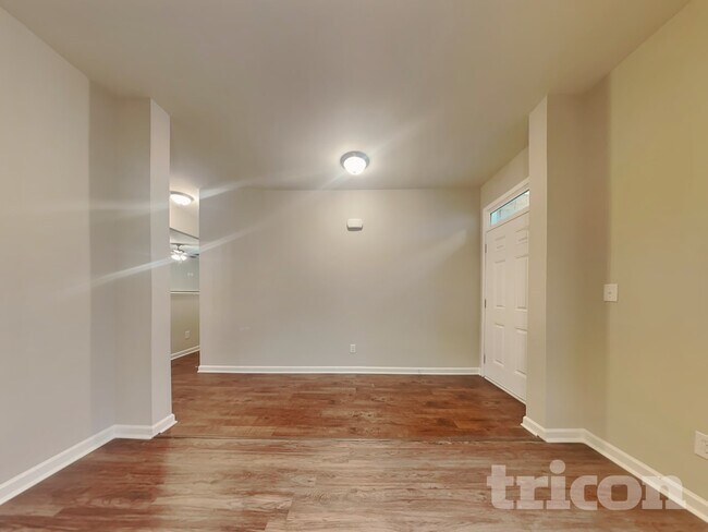Building Photo - 12019 Jojo Ct