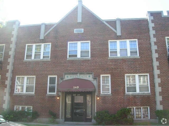 Primary Photo - 42 Westgate Ter