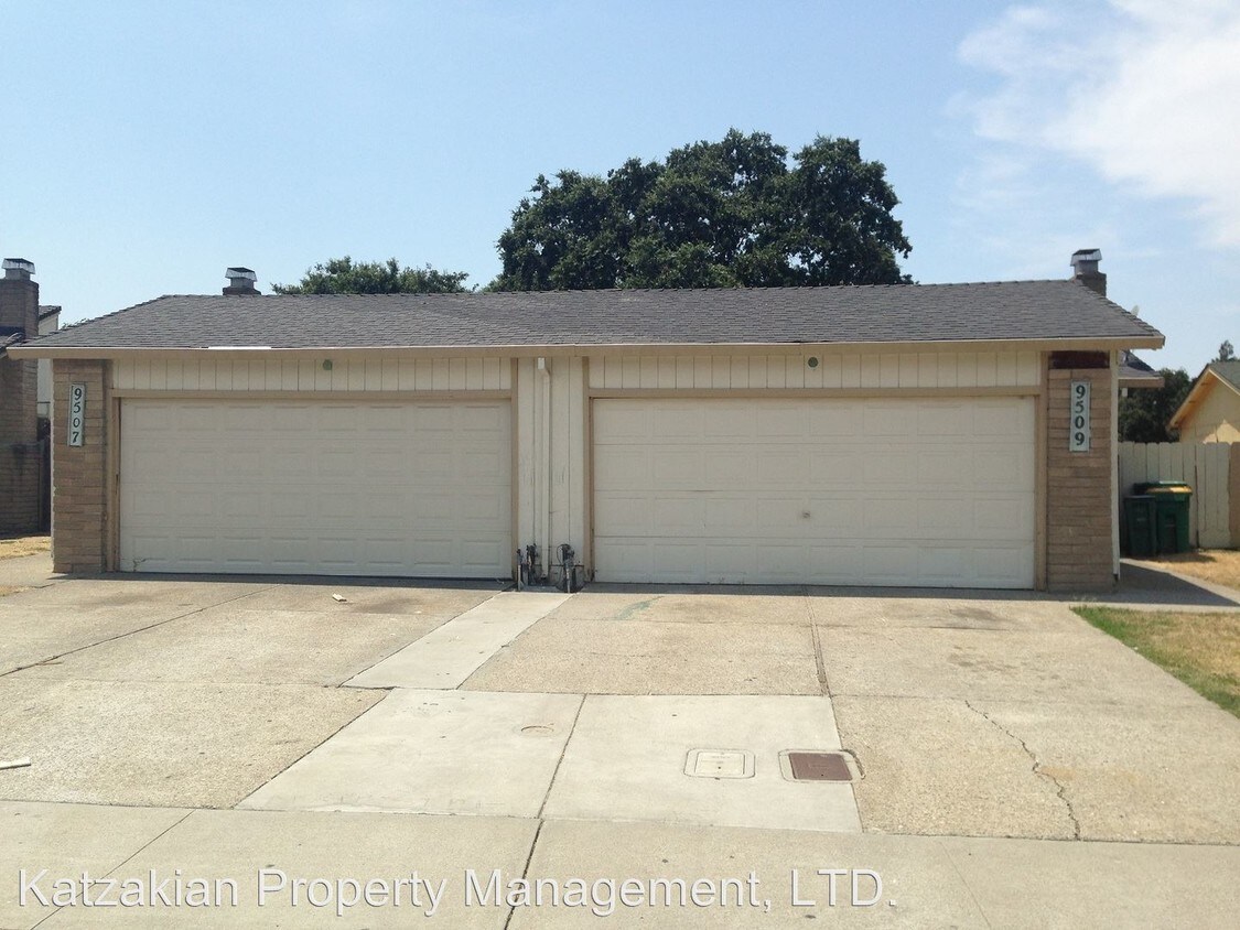 Primary Photo - 9507 Cody Way