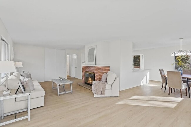 Foto del edificio - 14085 85th Pl N