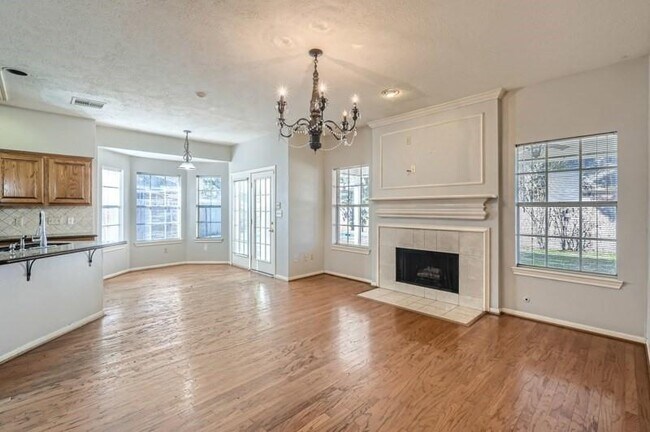 Foto del edificio - 1210 Sandy Plains Ln