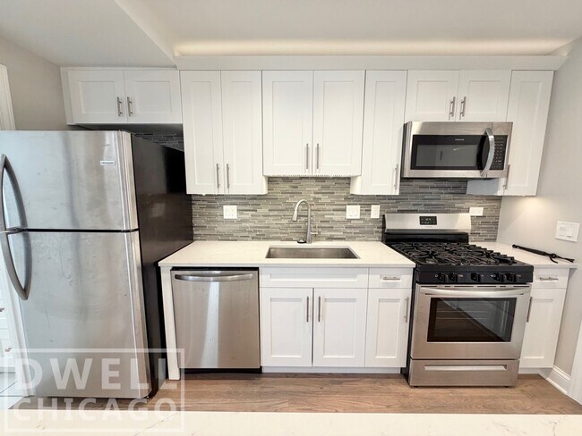 Foto del edificio - 4111 N Lincoln Ave