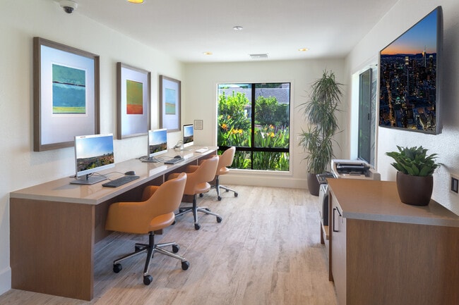 Building Photo - Northwood Place