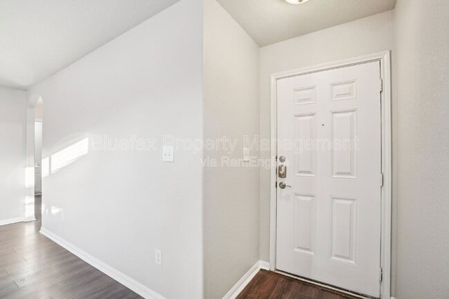 Foto del edificio - 11454 Country Canyon