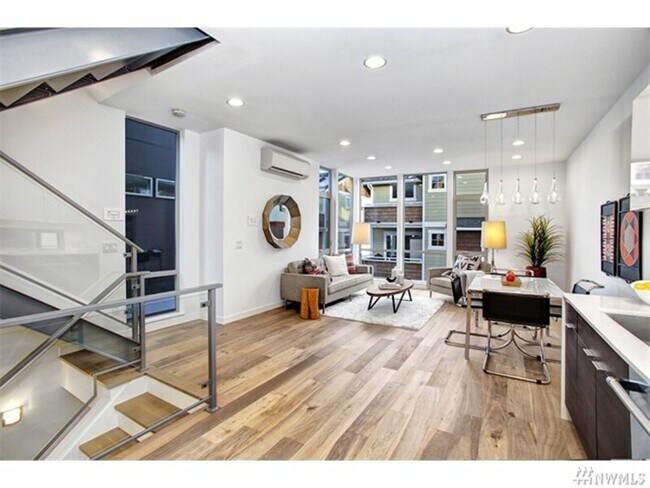 Foto del edificio - 513 20th Ave E