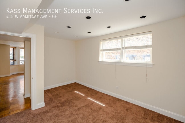 Building Photo - 415 W Armitage Ave