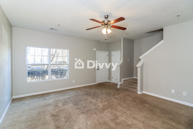 Foto del edificio - 1756 Broad River Rd