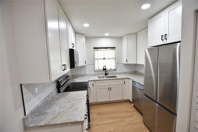 Foto del edificio - 3611 Longmeadow