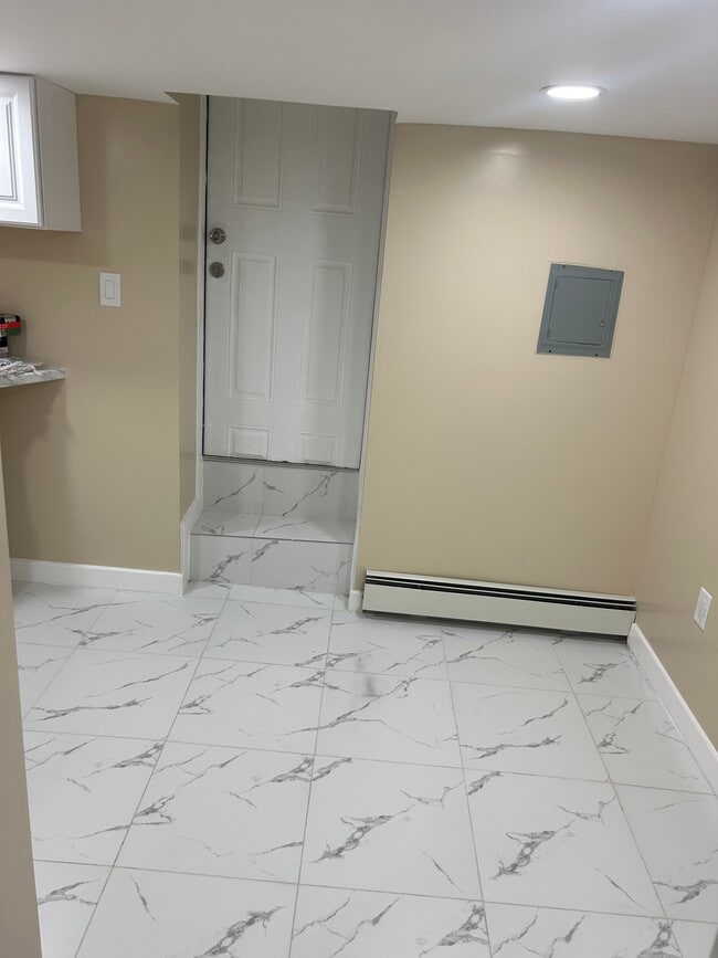 Foto del edificio - 271 Claremont Ave