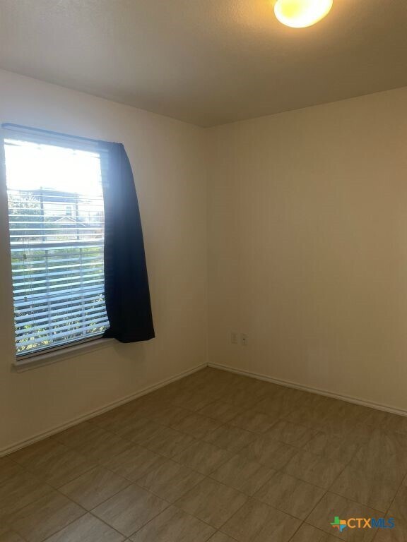 Foto del edificio - 9011 Sandyford Ct