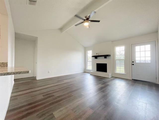Foto del edificio - 7216 Ridge Rd W