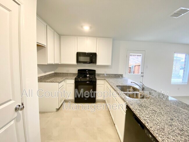Foto del edificio - 6905 Adderly Rd