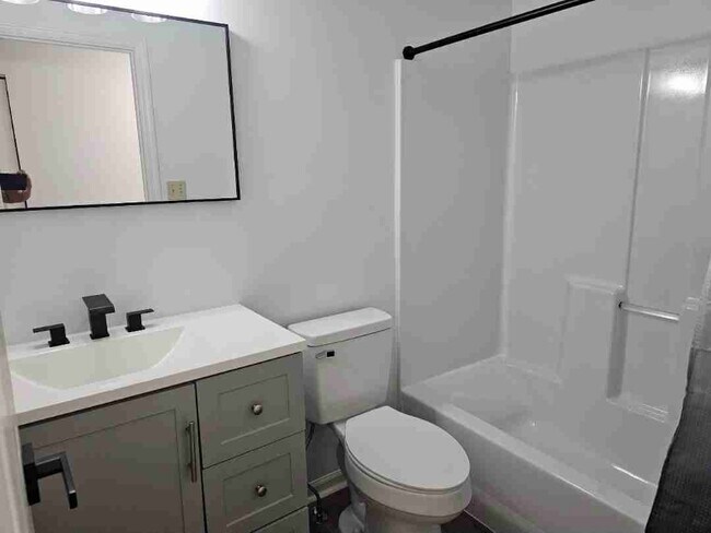 Foto del edificio - 758 Oleander Ct