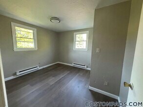 Building Photo - 162 Essex St