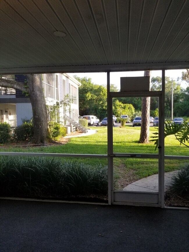 Porch - 1701 Northlake Dr