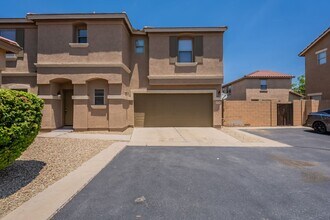 Building Photo - 9534 N 82nd Ln