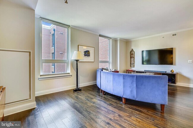 Foto del edificio - 4915 Hampden Ln