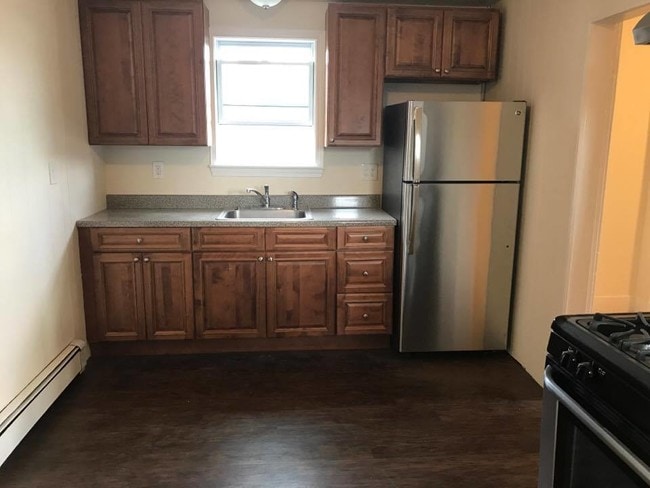 Building Photo - 58 Medford St