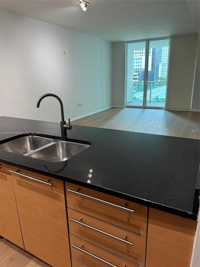 Foto del edificio - 951 Brickell Ave