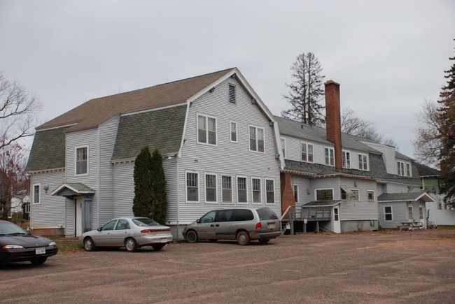 Building Photo - Washburn Apartments