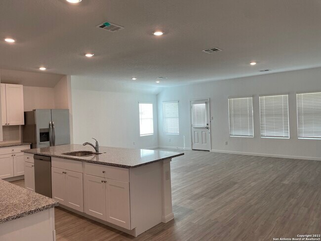 Foto del edificio - 435 Butterfly Bush Ct