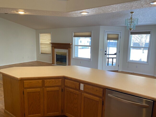 Building Photo - 2601 San Marco Way
