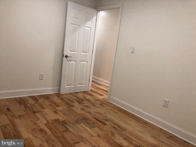 Foto del edificio - 1706 N Marshall St