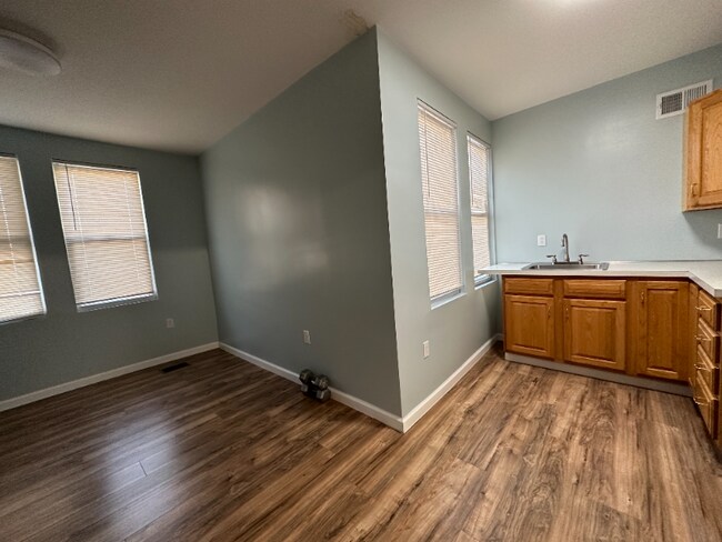 Foto del edificio - 2725 Reed St