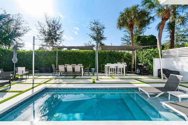 Foto del edificio - 2058 NW 52nd St