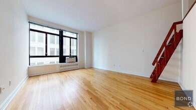 Building Photo - 1 Astor Pl