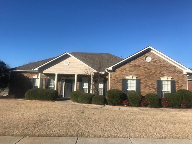 Building Photo - 113 Commonwealth Ct