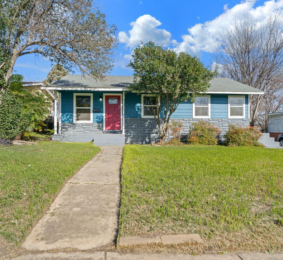 Foto principal - 151 Morningview Dr
