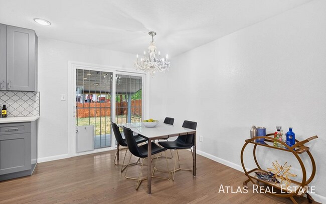 Foto del edificio - 1472 S Dudley St