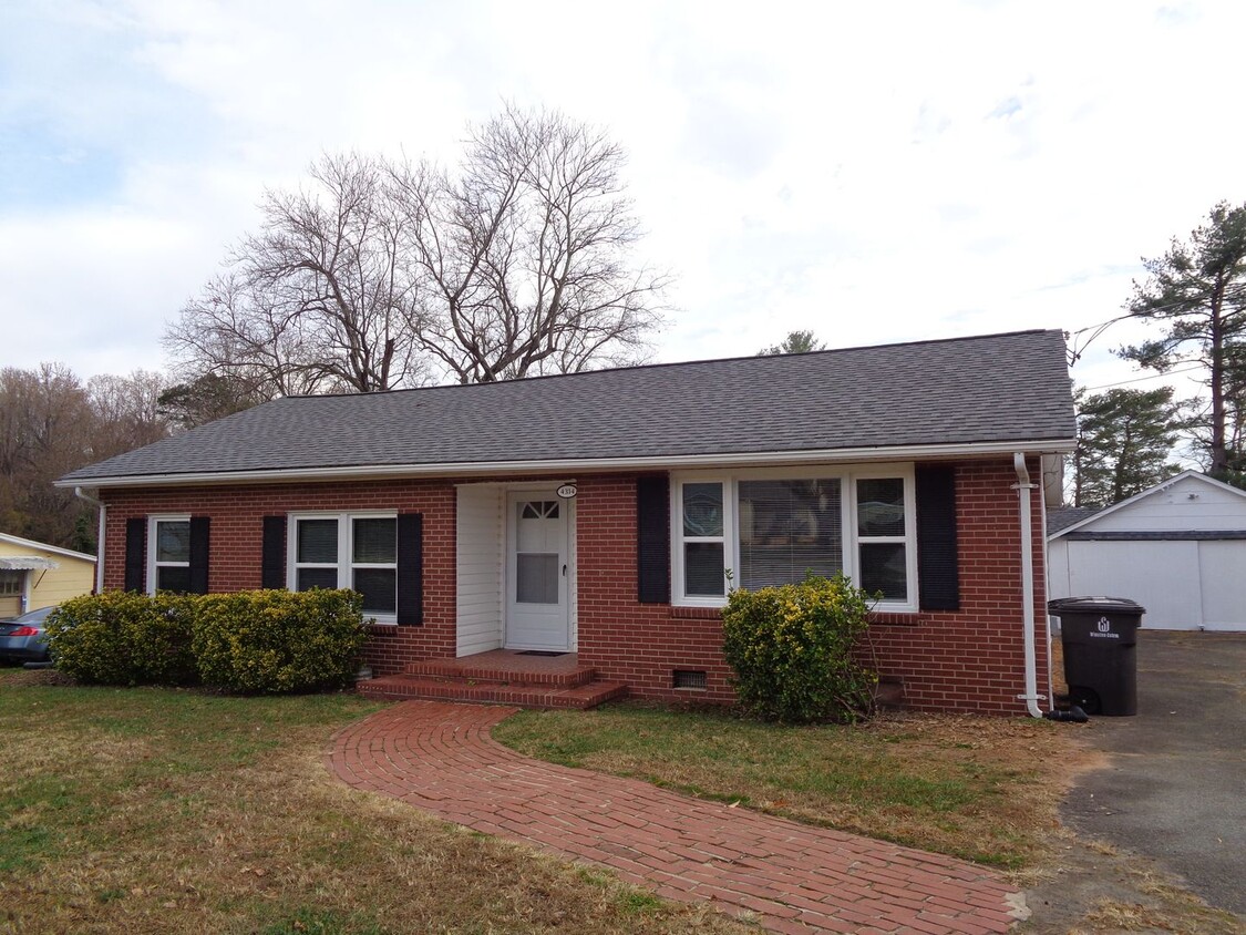 Foto principal - House Between Winston Salem & Walkertown O...