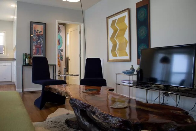 Foto del edificio - 4371 Verdugo Rd