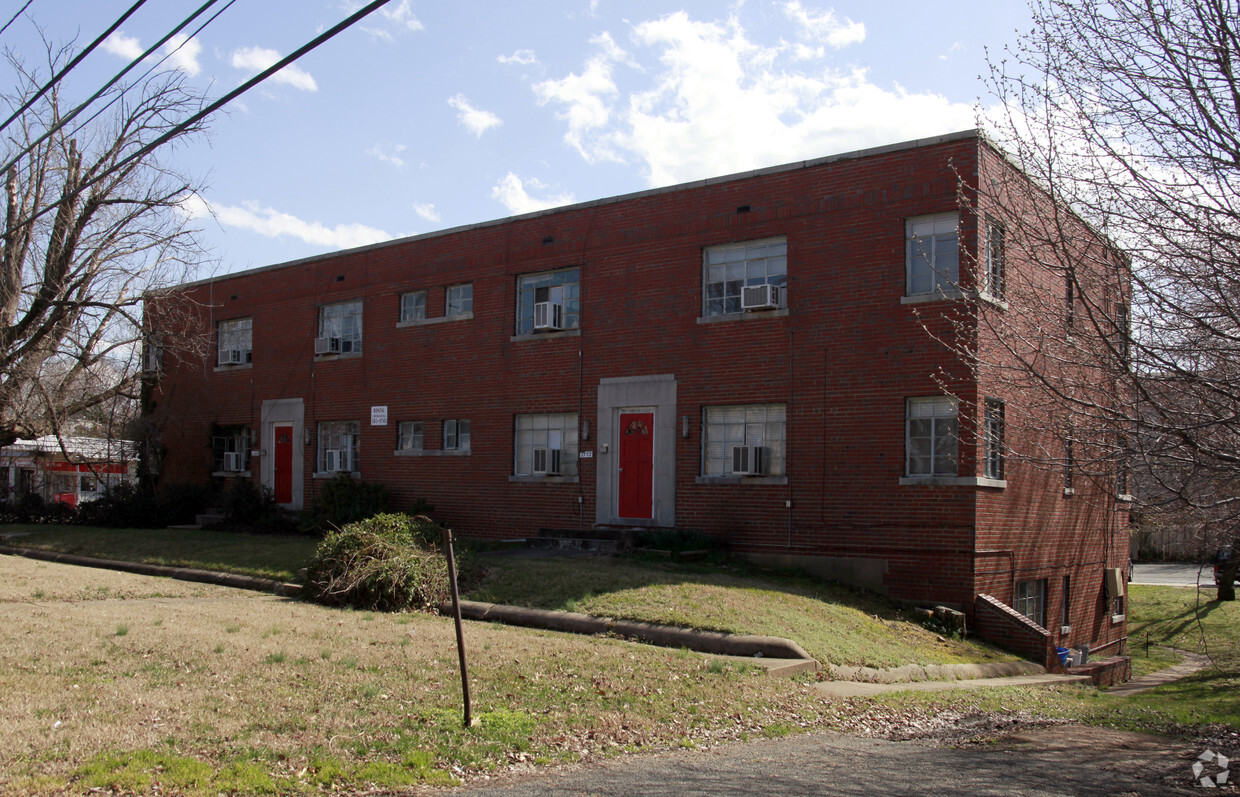 Primary Photo - Barton Street Apartments