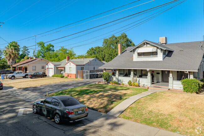 Both one- and two-story homes are available in Hagginwood.