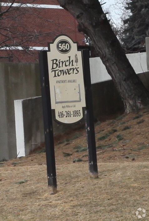 Photo du bâtiment - Birch Towers