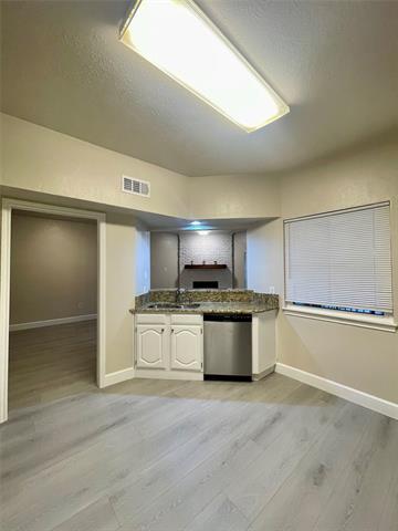 Building Photo - 2835 Keller Springs Rd