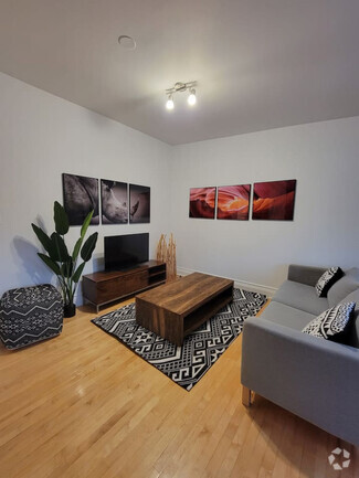 Building Photo - 4072 R. Drolet