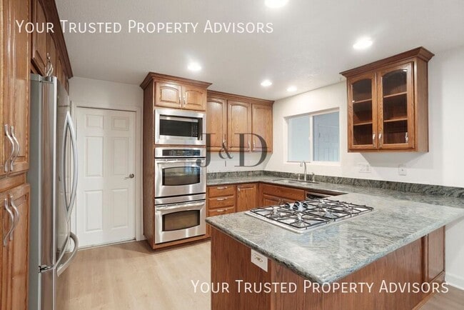 Building Photo - 151 Bonita Pl