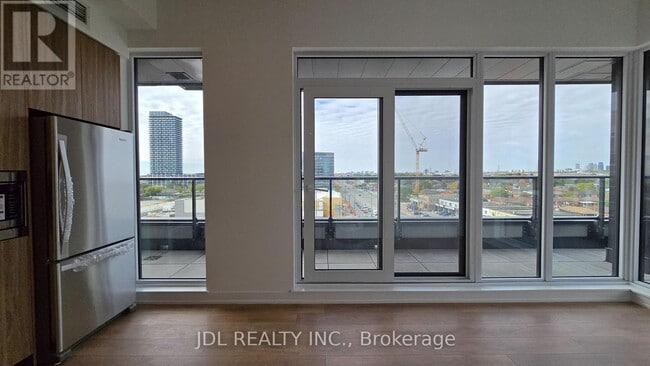 Building Photo - 1037 The Queensway